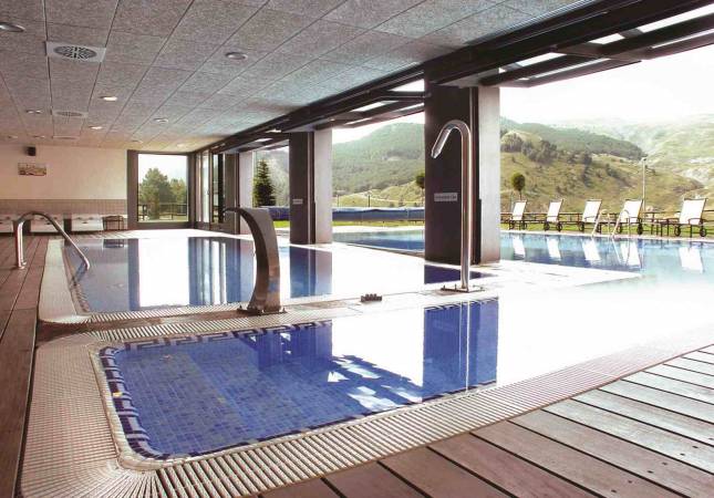 Las mejores habitaciones en Hotel Saliecho. La mayor comodidad con nuestro Spa y Masaje en Huesca