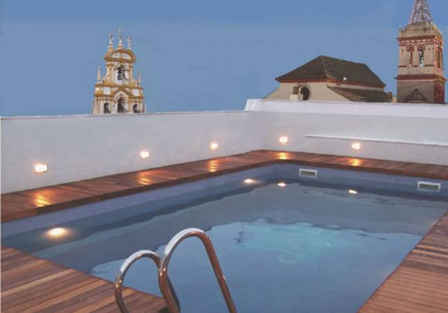 El mejor precio para Hotel San Gil. El entorno más romántico con nuestro Spa y Masaje en Sevilla