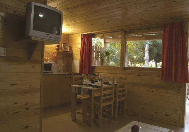 Espaciosas habitaciones en Spa Natura Resort. Relájate con nuestro Spa y Masaje en Castellon