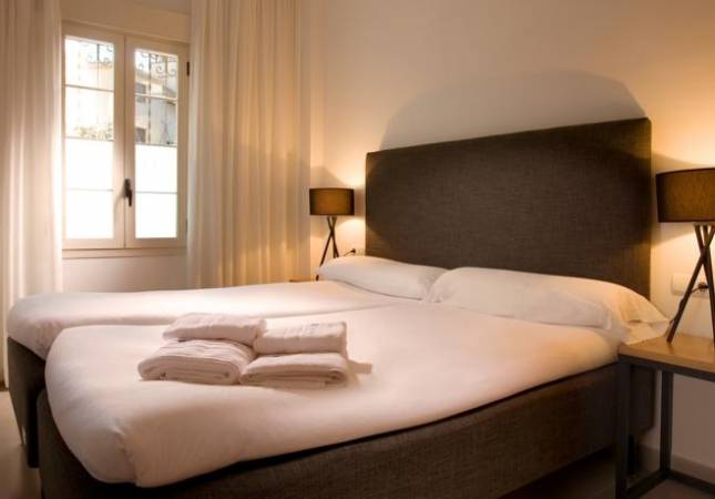 Precio mínimo garantizado para Suites Del Pintor. El entorno más romántico con nuestra oferta en Malaga