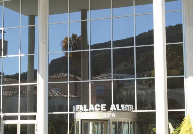 Precio mínimo garantizado para Hotel Sun Palace Albir & Spa. El entorno más romántico con nuestro Spa y Masaje en Alicante