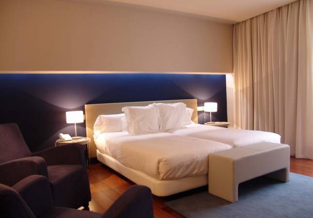 Precio mínimo garantizado para Hotel Gran Claustre. Disfrúta con nuestro Spa y Masaje en Tarragona
