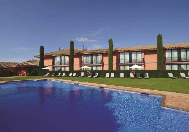Las mejores habitaciones en Torremirona Golf & Spa Resort Hotel Relais. Disfruta  nuestro Spa y Masaje en Girona