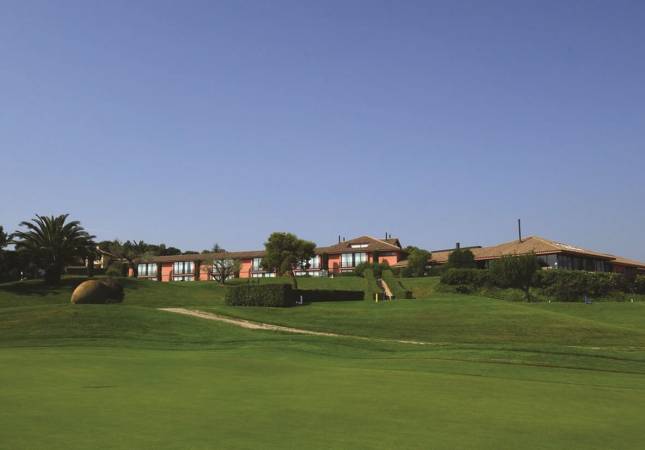 El mejor precio para Torremirona Golf & Spa Resort Hotel Relais. Disfruta  los mejores precios de Girona