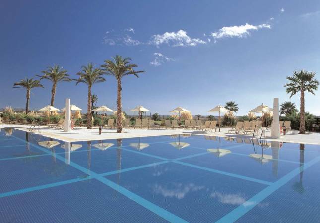 Románticas habitaciones en Hotel Valle del Este Golf Spa & Beach Resort. Disfrúta con nuestro Spa y Masaje en Almeria