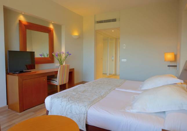 Las mejores habitaciones en Hotel Valle del Este Golf Spa & Beach Resort. La mayor comodidad con nuestra oferta en Almeria