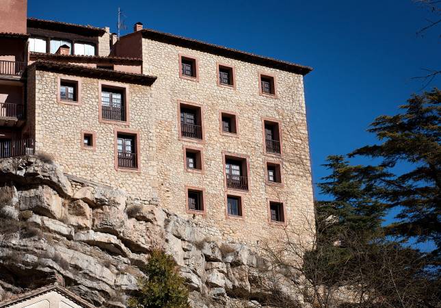 Espaciosas habitaciones en Hotel Albarracín. Disfruta  nuestra oferta en Teruel