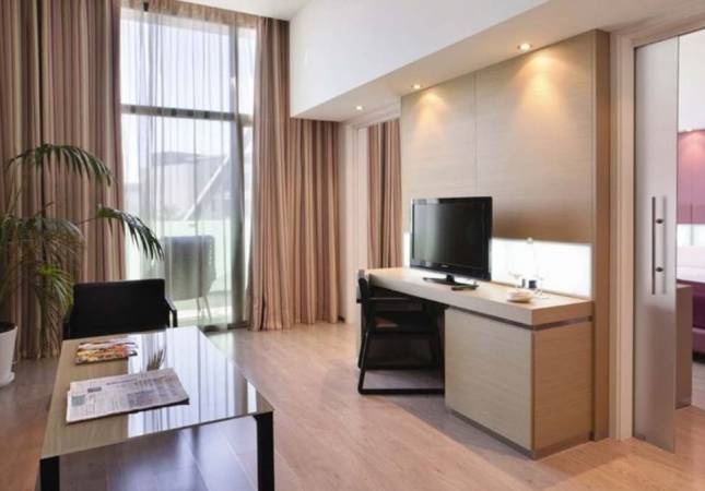 Espaciosas habitaciones en Hotel La Finca Golf & Spa Resort. Disfrúta con los mejores precios de Alicante