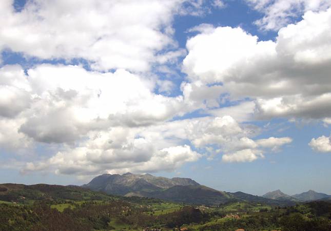Ambiente de descanso en Caserio de Sorribas. Relájate con nuestro Spa y Masaje en Asturias