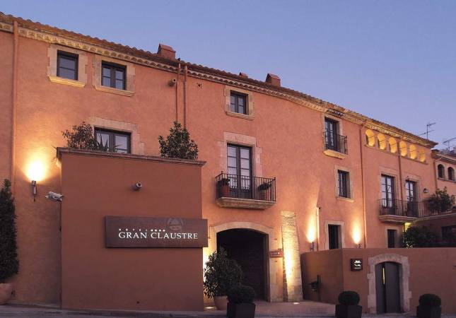 El mejor precio para Hotel Gran Claustre. Disfruta  los mejores precios de Tarragona