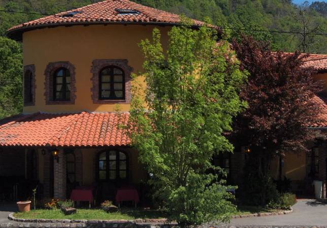 Inolvidables ocasiones en Gupo Hotelero La Pasera. El entorno más romántico con nuestro Spa y Masaje en Asturias