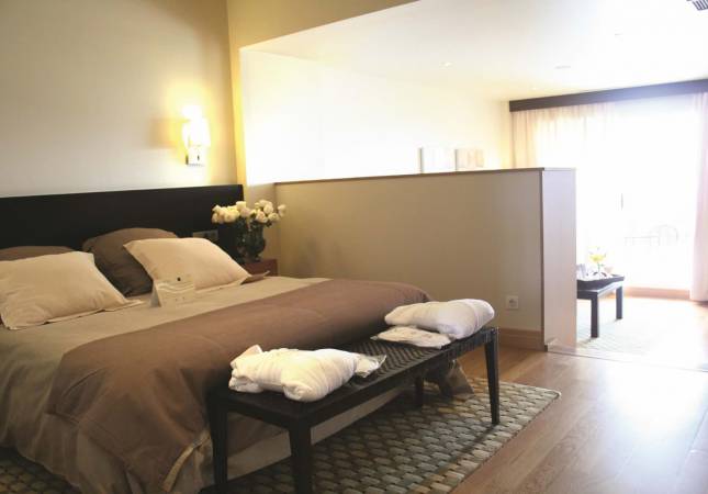 Espaciosas habitaciones en Augusta Spa Resort. Relájate con nuestro Spa y Masaje en Pontevedra