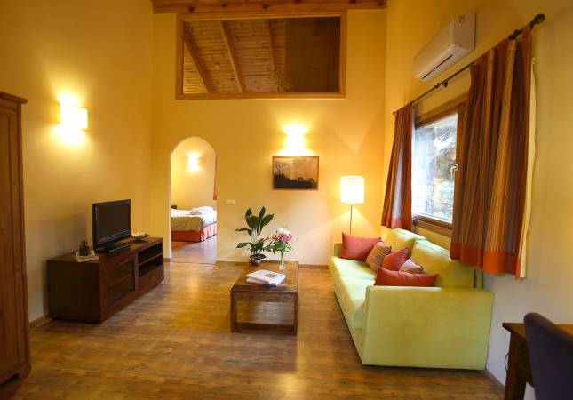 Espaciosas habitaciones en Hotel La Sierra by Selecta . Disfruta  nuestro Spa y Masaje en Madrid