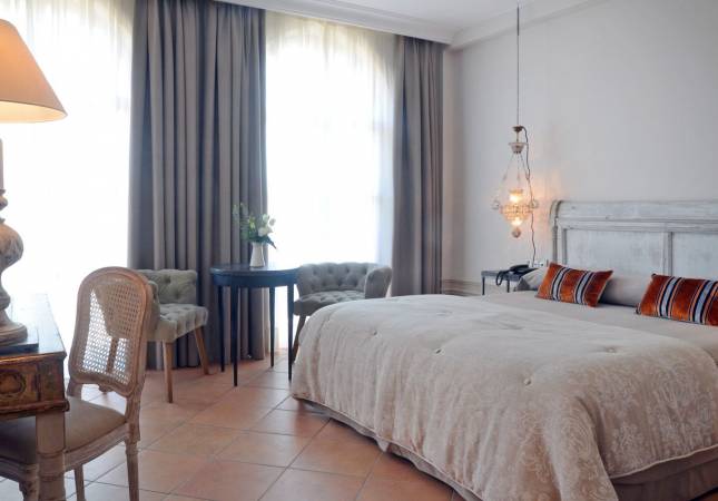 Inolvidables ocasiones en Hotel Casa Anamaria. Relájate con los mejores precios de Girona