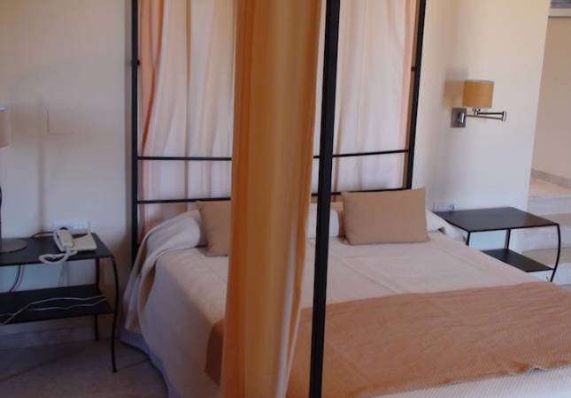 Las mejores habitaciones en Hospedería Monasterio de Ntra Sra de Rueda. Disfrúta con los mejores precios de Zaragoza