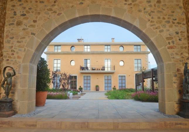 Inolvidables ocasiones en Hotel Casa Anamaria. Disfruta  nuestro Spa y Masaje en Girona