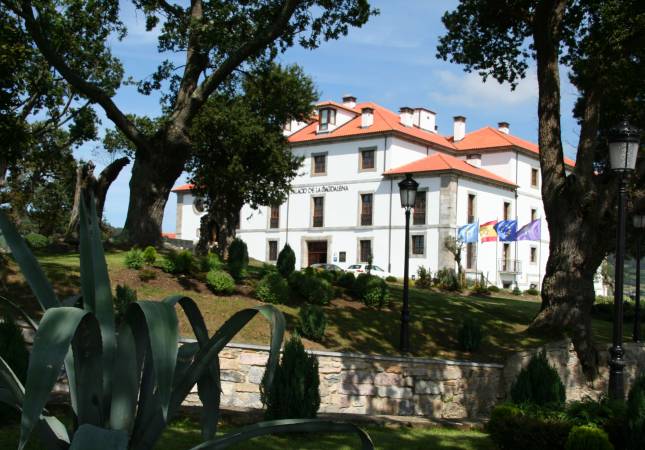 Espaciosas habitaciones en Hotel Palacio de la Magdalena. El entorno más romántico con los mejores precios de Asturias