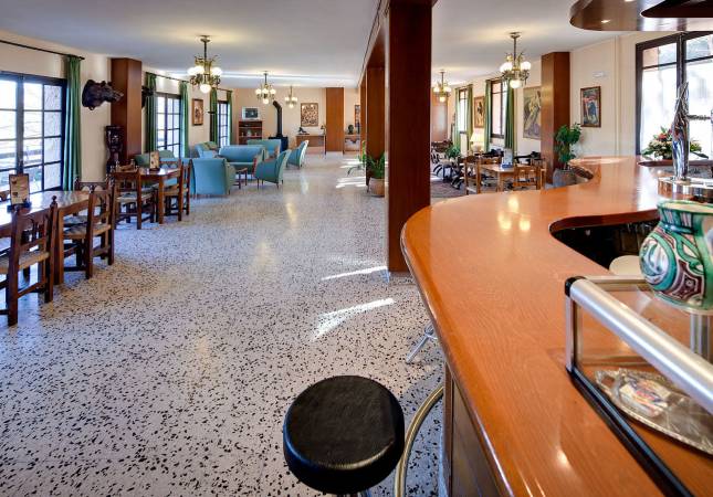 Precio mínimo garantizado para Hotel Mora. Relájate con nuestro Spa y Masaje en Teruel