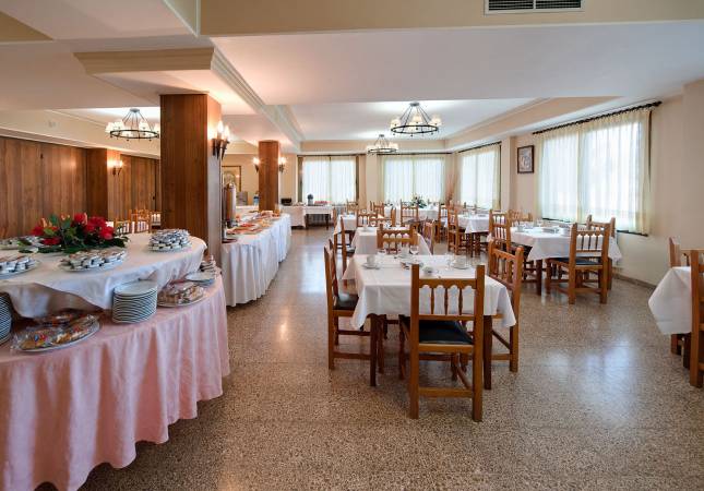 Espaciosas habitaciones en Hotel Mora. Disfruta  los mejores precios de Teruel