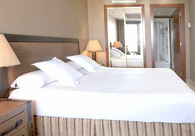 Las mejores habitaciones en Hotel Marina D´Or 5*. Disfrúta con los mejores precios de Castellon