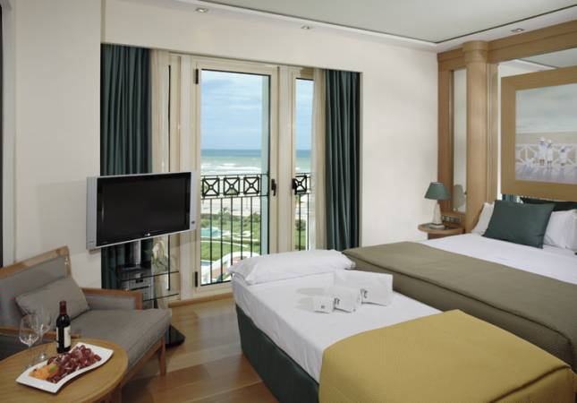 Las mejores habitaciones en Hotel Balneario Las Arenas. Relájate con nuestra oferta en Valencia