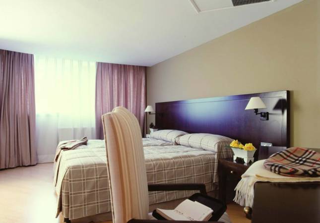 Confortables habitaciones en Centric Atiram Hotel. El entorno más romántico con los mejores precios de Andorra la Vella
