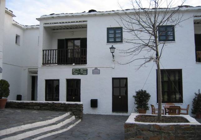El mejor precio para Hotel Villa de Bubion. La mayor comodidad con los mejores precios de Granada