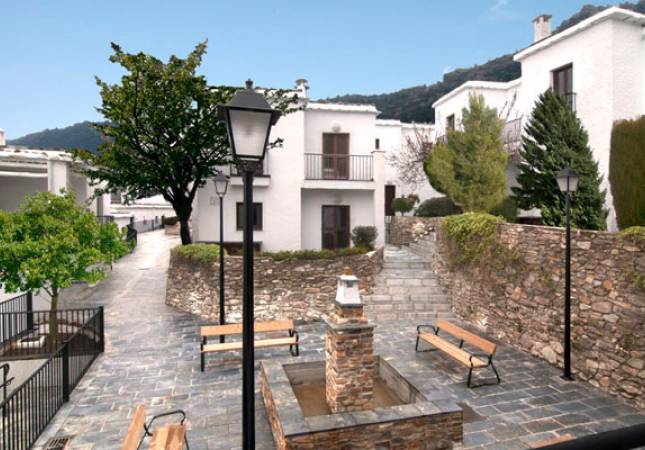 Precio mínimo garantizado para Hotel Villa de Bubion. Disfruta  los mejores precios de Granada
