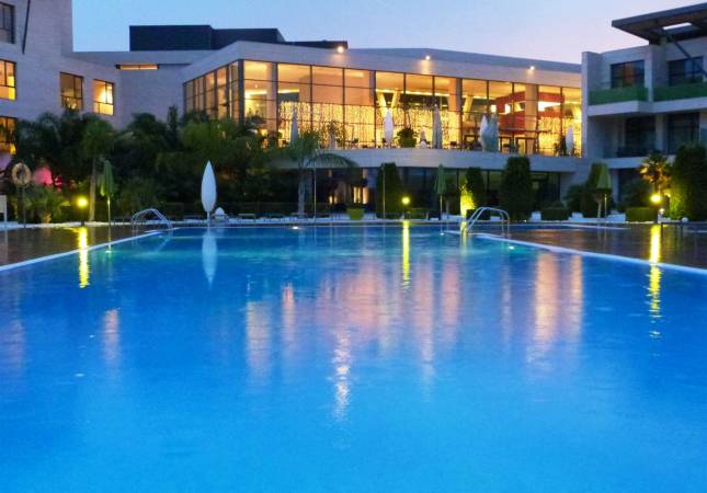El mejor precio para Hotel La Finca Golf & Spa Resort. La mayor comodidad con nuestro Spa y Masaje en Alicante