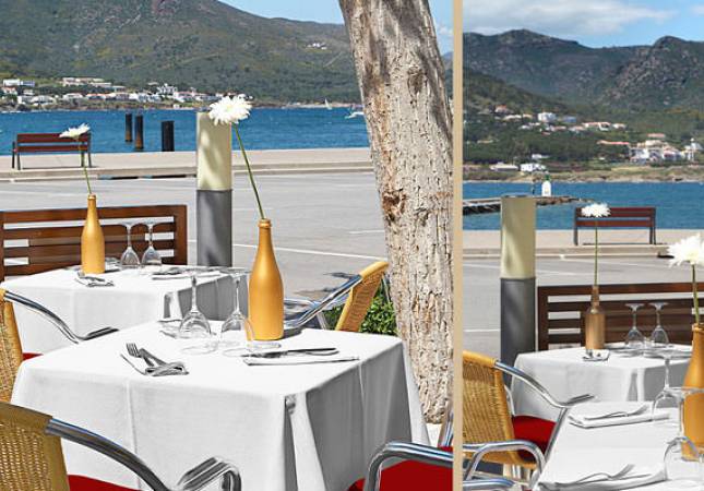 Relax y confort en Hotel Spa Cap de Creus. El entorno más romántico con los mejores precios de Girona