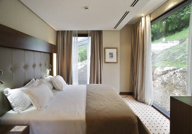 El mejor precio para Gran Hotel Las Caldas Villa Termal. La mayor comodidad con nuestra oferta en Asturias