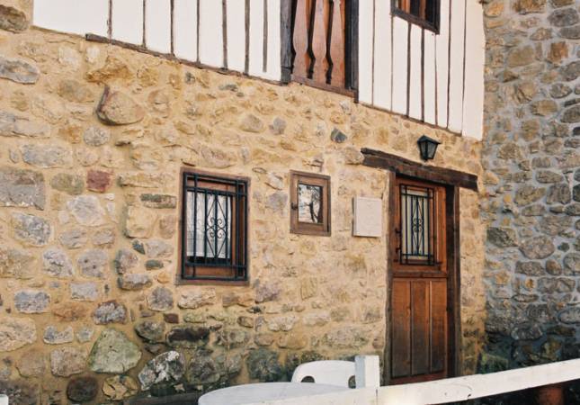 Precio mínimo garantizado para Caserio de Sorribas. El entorno más romántico con nuestra oferta en Asturias