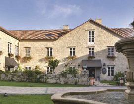 Relax y confort en A Quinta Da Agua Hotel Spa Relais & Chateaux. La mayor comodidad con los mejores precios de A Coruna
