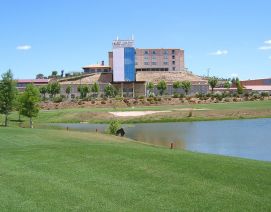 Precio mínimo garantizado para Salamanca Forum Resort Hotel & Spa Doña Brigida. El entorno más romántico con nuestro Spa y Masaje en Salamanca
